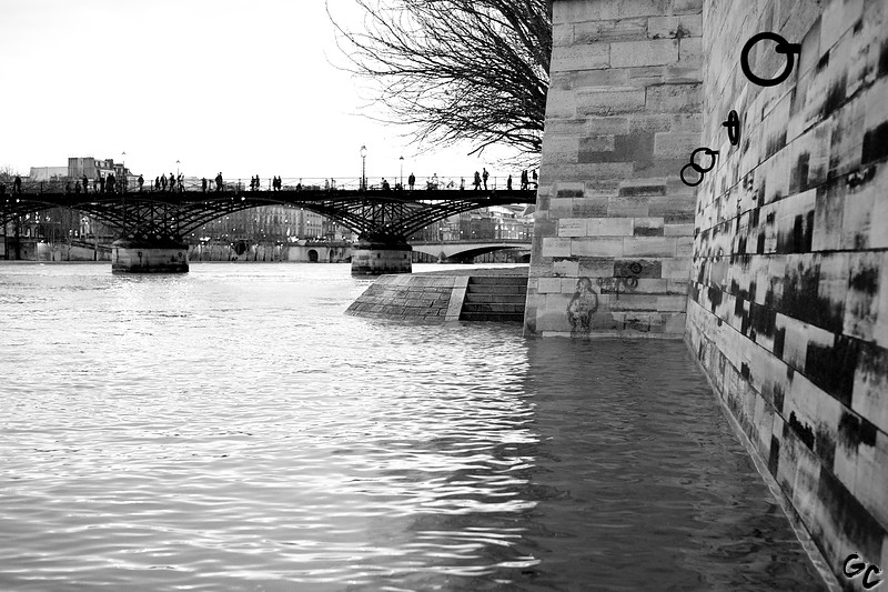 Les pieds dans l'eau