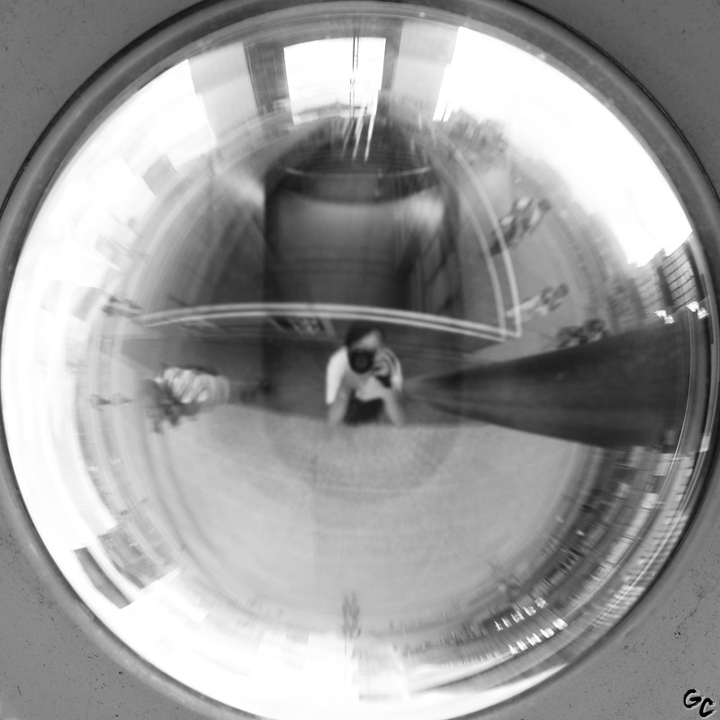 Sous surveillance